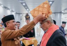 Presiden DMDI Tiba di Palu, Gubernur Anwar Hafid Beri Sambutan Hangat