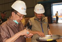 Pastikan Stok Beras Aman dan Serapan Panen Petani Lancar, Longki Djanggola Tinjau Gudang Bulog di Parigi Moutong