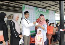 IMIP Bagikan 1.800 Paket Daging Kurban untuk Warga Bahodopi
