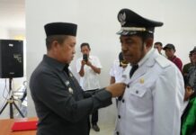 Bupati Morowali Resmi Lantik Penjabat Kepala Desa Matano, Dorong Pembangunan Desa Berbasis Kebersamaan