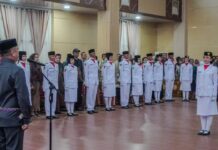 Bupati Delis Kukuhkan Paskibraka Morut yang Akan Bertugas Pada Upacara HUT RI Ke-81