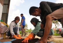 Kelompok Tani Binaan IMIP Olah Sampah Organik Jadi Bernilai
