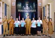 Bupati Delis Serahkan SK Empat Kepala Sekolah, Tegaskan Tugasnya Tak Ringan tetapi Mulia