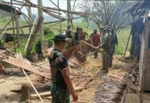 Sentuh Warga Kecil, Satgas TMMD Poso Rehab Rumah