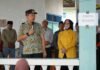Bupati Morowali Bersama Wakil Bupati Tinjau Gerakan Pangan Murah di Kecamatan Menui Kepulauan